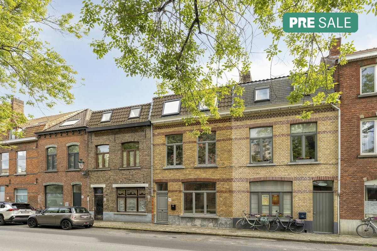 Renovated house for sale near the Langerei in Bruges - photo 1