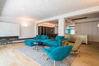 Deze gemeubelde loft van ruim 160 m² is een meesterwerk van modern design, met hoogwaardige materialen en prachtige meubels die zeker indruk...