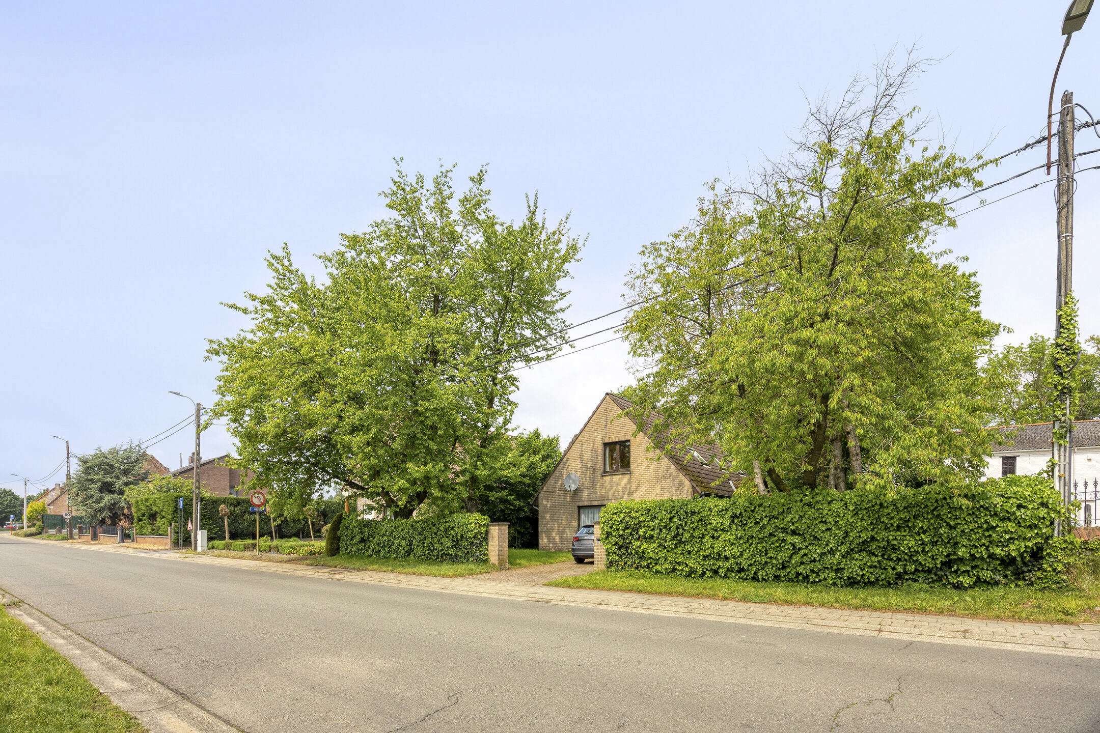 House with garden and 3 bedrooms near main roads - photo 2