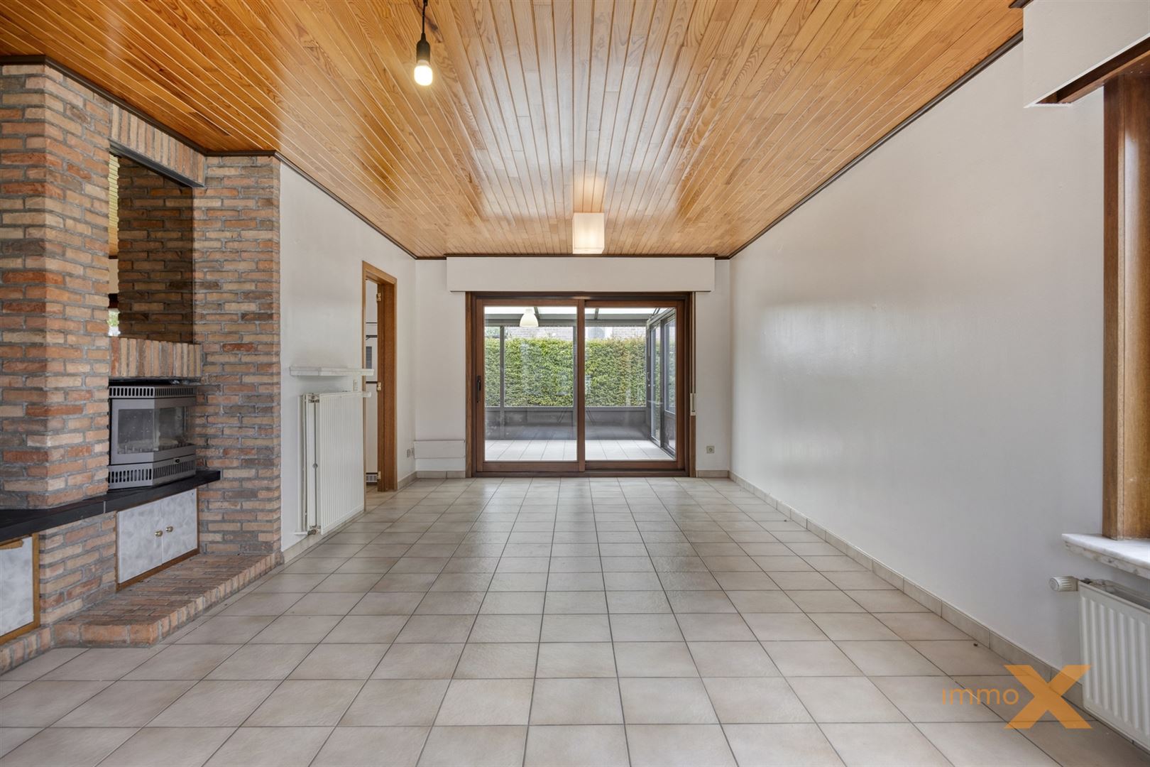 RESIDENTIEEL GELEGEN GEZINSWONING MET 3 SLPKS - foto 4