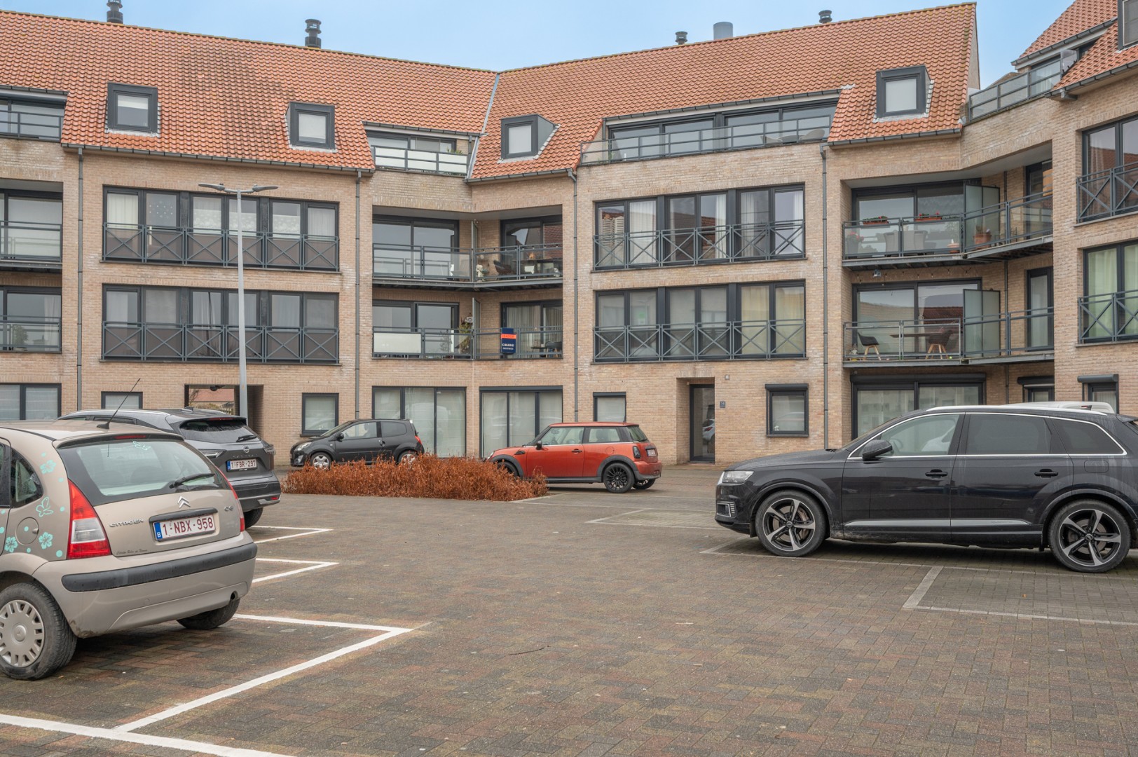 Lichtrijk appartement met terras, rustig gelegen te Lisswege - photo 1