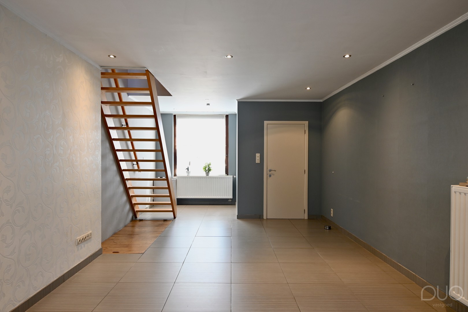 Instapklare rijwoning met naastliggende bergruimte en fietsenstalling - foto 4