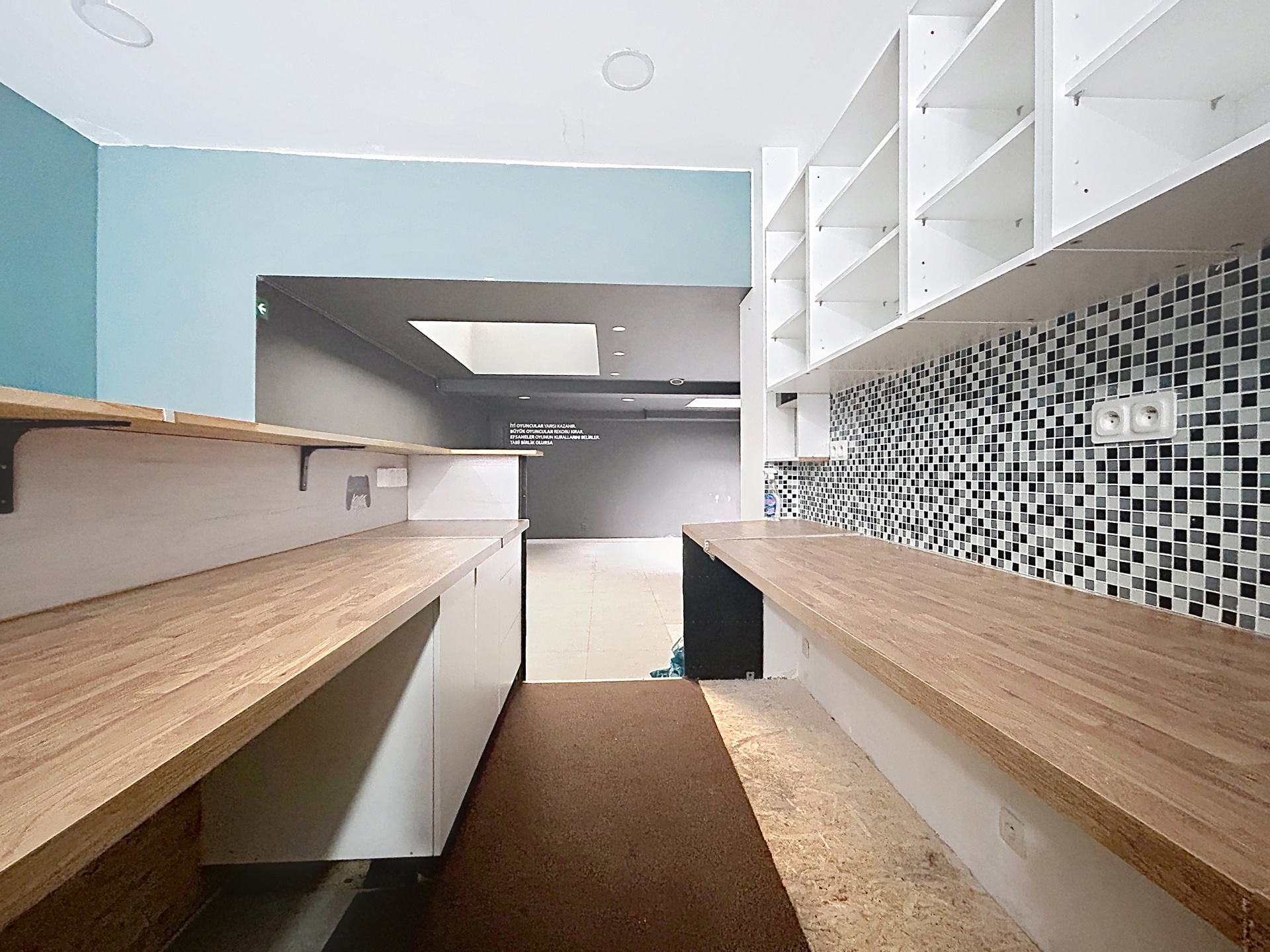 Commercial for rent in Ghent - photo 5