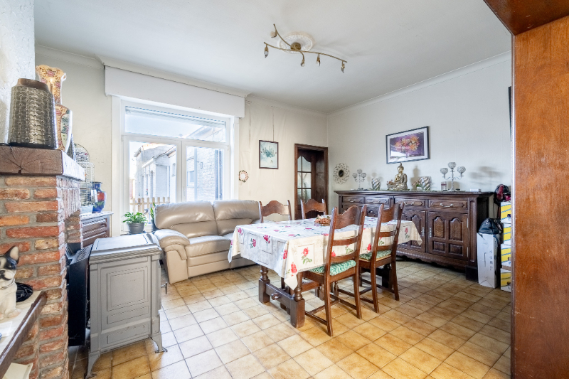 Halfopen woning met uitweg in centrum Ingelmunster. - foto 5