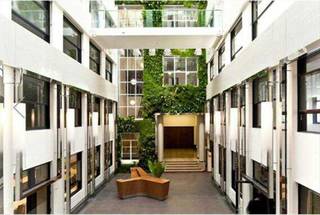 Kantoren te huur ideaal gelegen in de Kunst-Wet/Belliard wijk, dicht bij de Europese instellingen.Talrijke faciliteiten in de buurt (restaurants,...