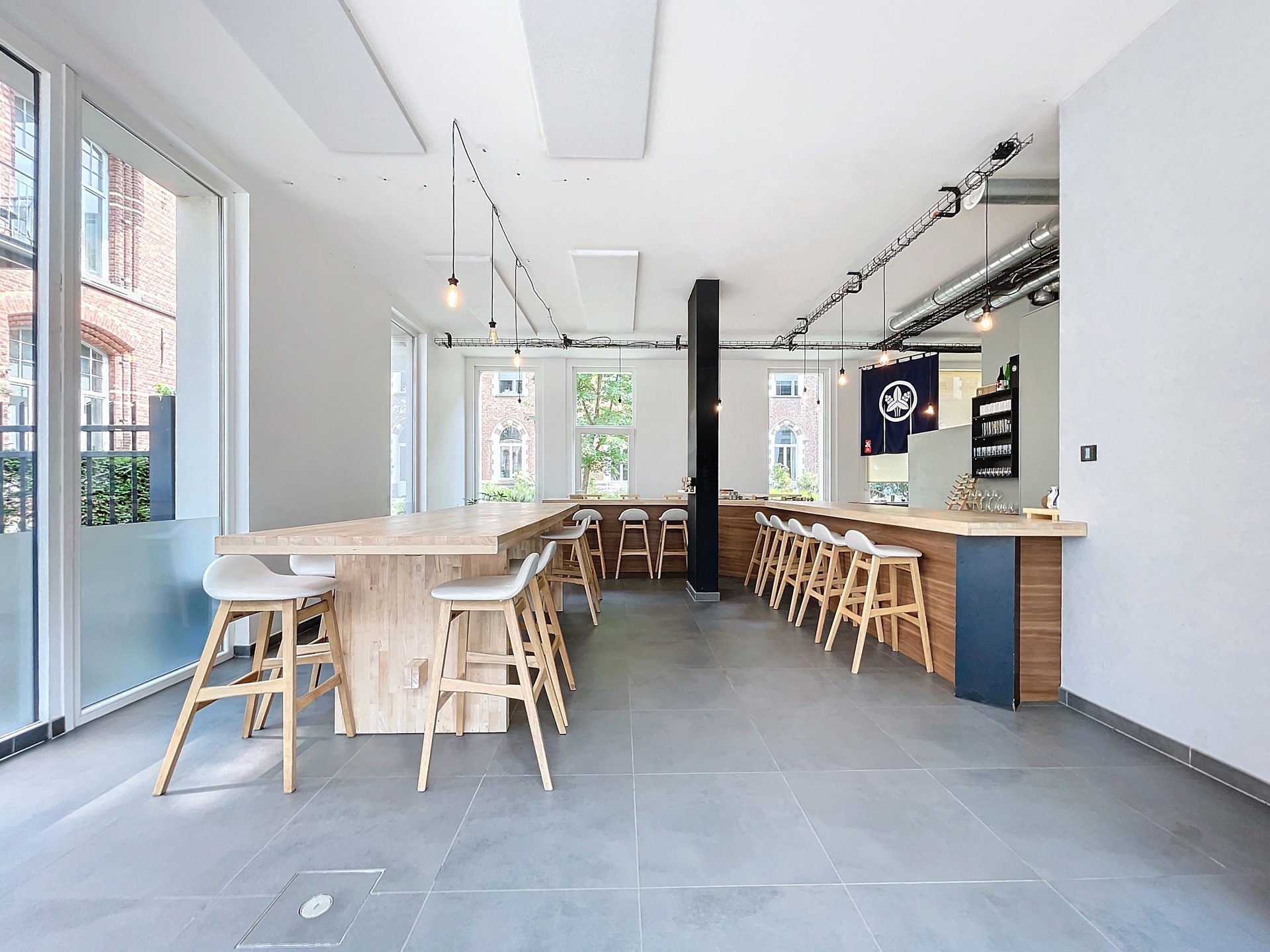 Commercial for rent in Ghent - photo 3