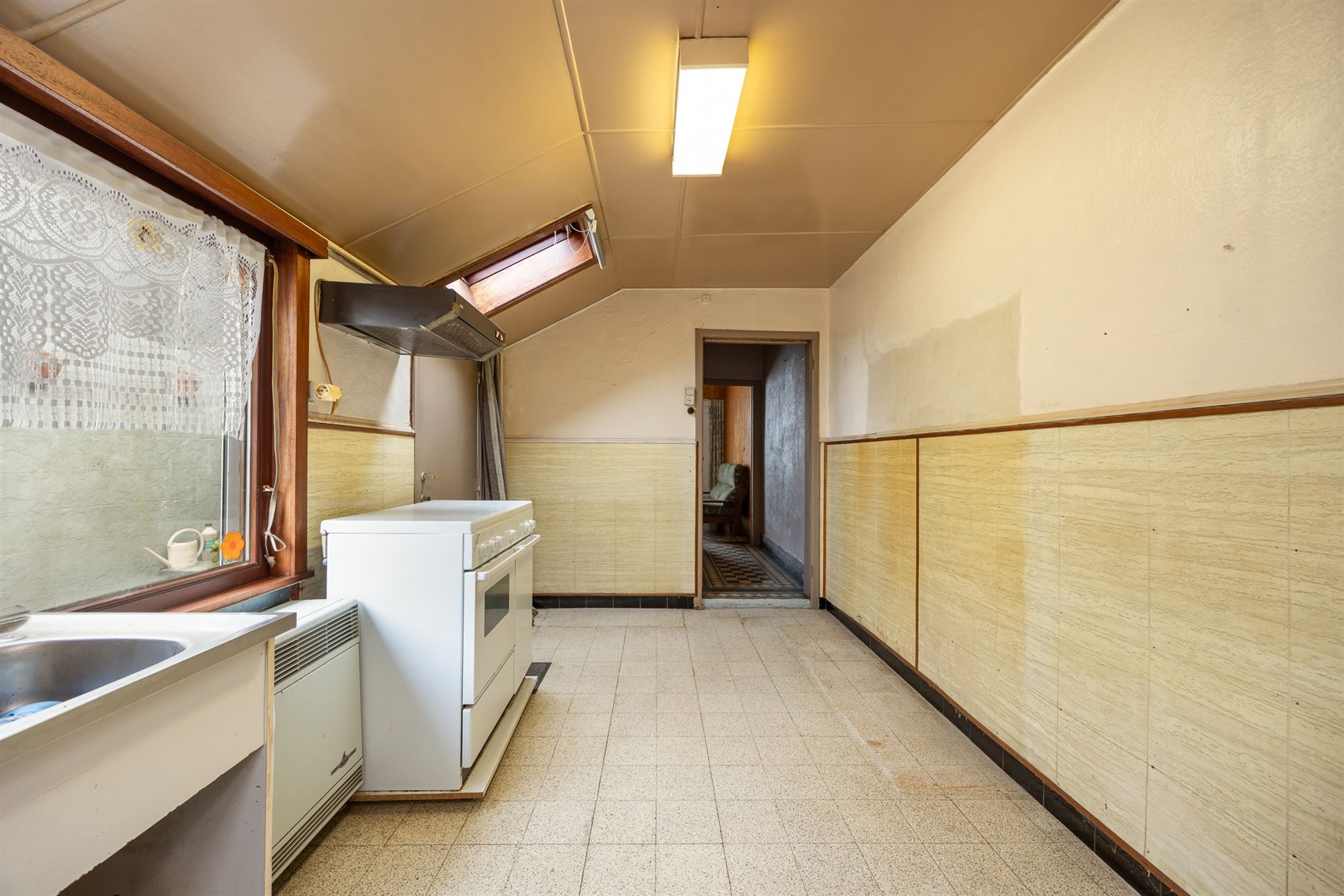 Te renoveren woning op mooi perceel van 256m² - foto 5