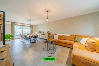 Wonen in alle rust, omringd door groen en toch vlot bereikbaar? Deze recente en kwalitatieve BEN-woning te koop in Beveren aan de IJzer,...