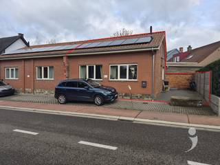 Développement semi-ouvert très récent situé dans un bel environnement.Situé dans le quartier calme de Tielt, à proximité de l'accès à l'autoroute et...