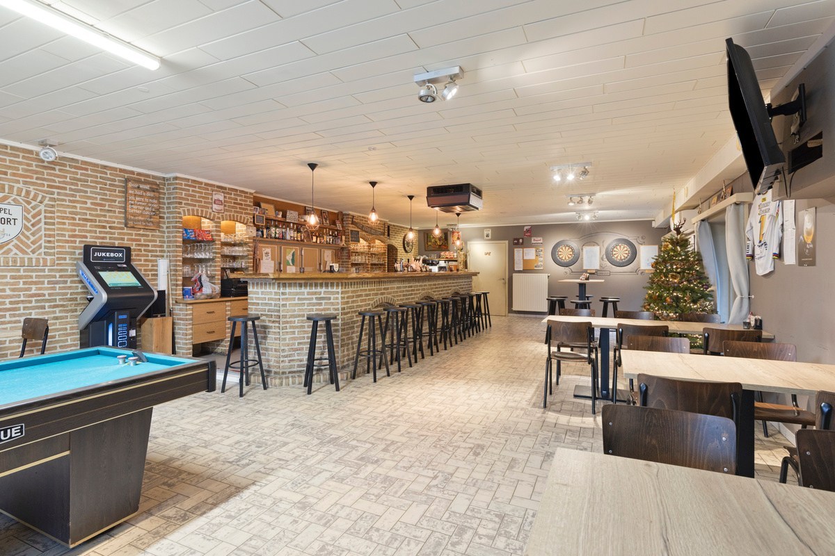 Handelspand met bijhorende woonst op een perceel van 768 m2. - foto 5