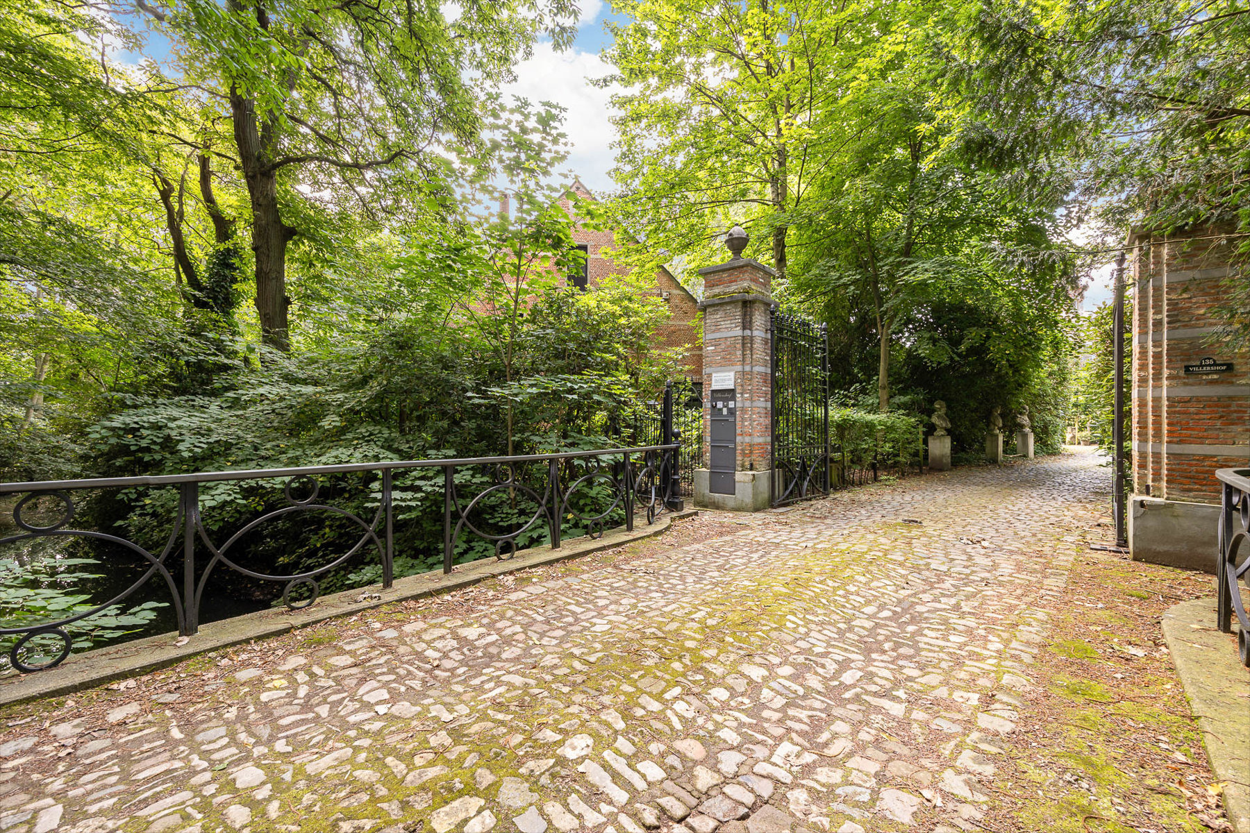 HOF VAN VILLERS | GEMEUBELD APPARTEMENT MET PARKING - foto 1
