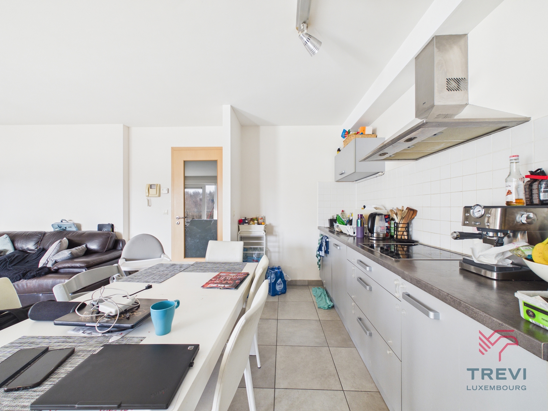 Lumineux appartement 2 chambres avec terrasse - foto 2
