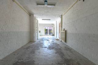 Ruime eengezinswoning met grote garage, tuin en 4 slaapkamers.Ontdek deze aangename en ruime eengezinswoning, gelegen in een rustige buurt te...