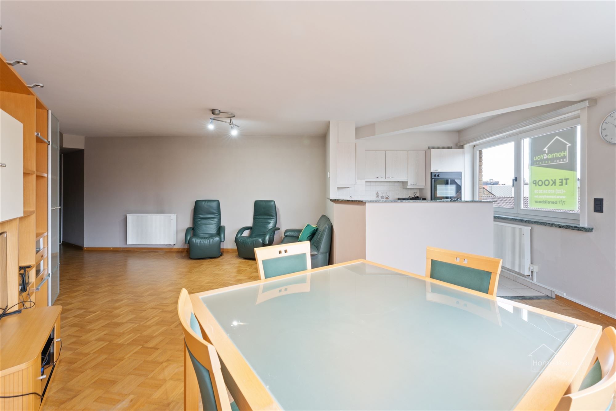 Lichtrijk instapklaar hoekappartement 2 slaapkamers - foto 3