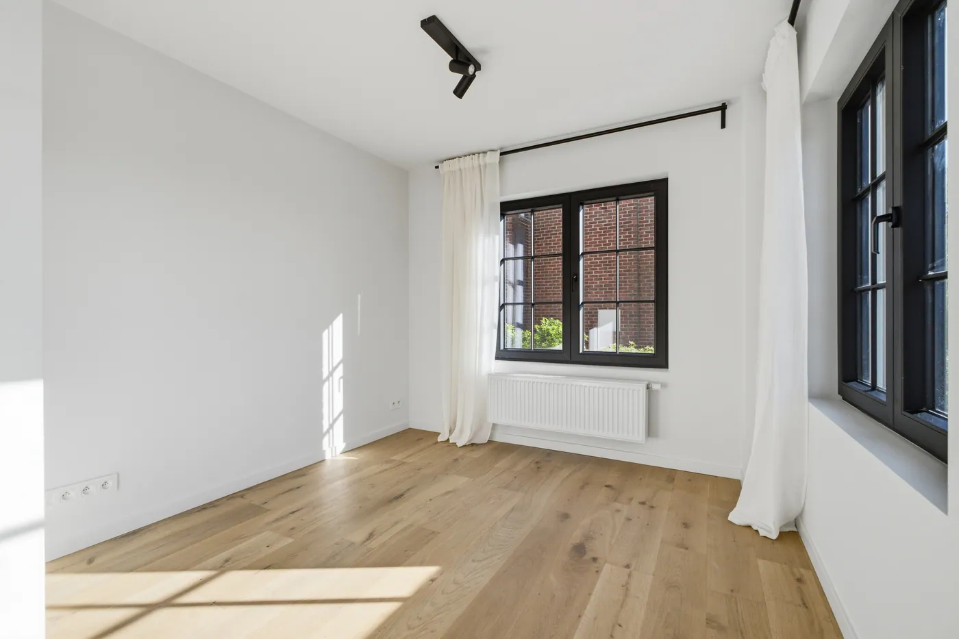 GERENOVEERDE RUIME VILLA OP TOPLOCATIE - foto 4