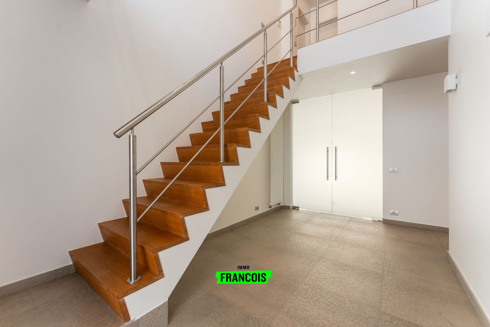 Woning / kantoor / praktijk met woon- en werkfunctie in het centrum van Zwevezele - foto 4