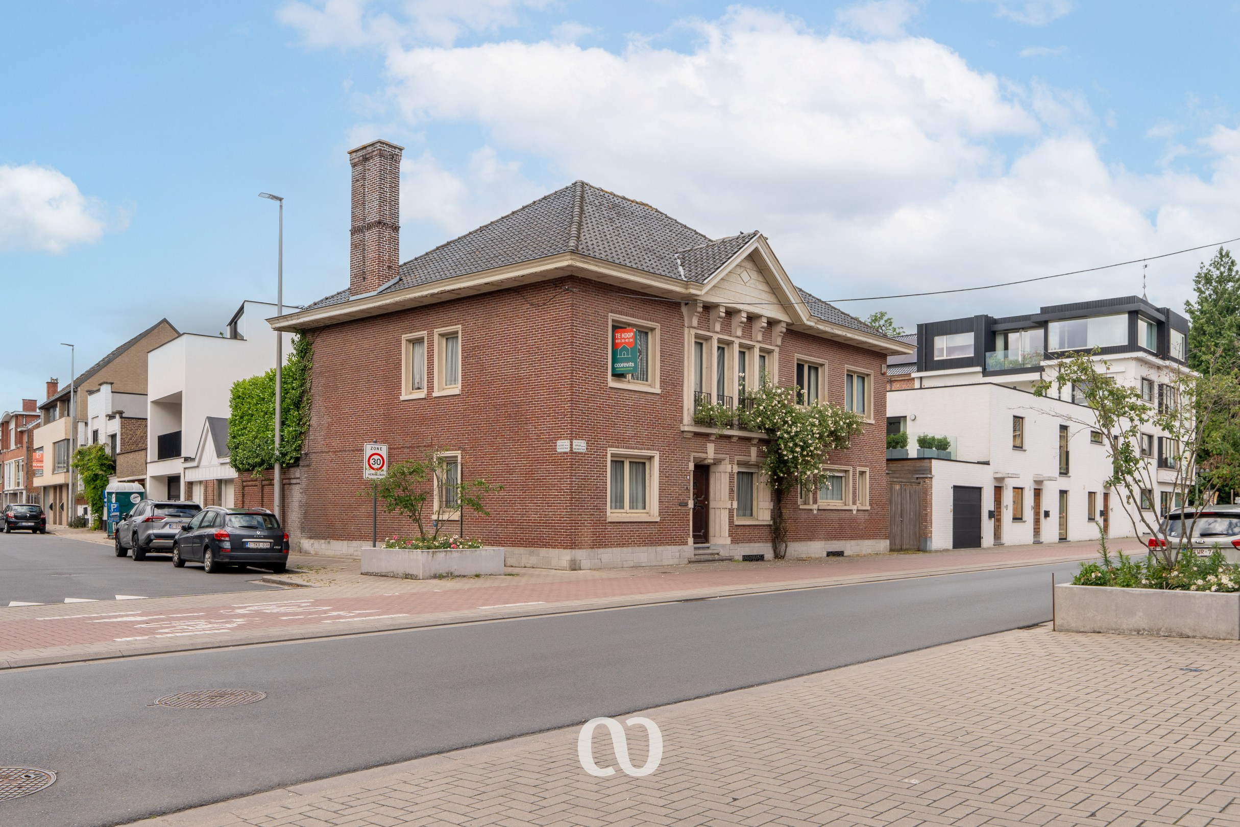 Karaktervolle herenwoning met 6 slaapkamers en stadstuin in centrum Oudenaarde - foto 1