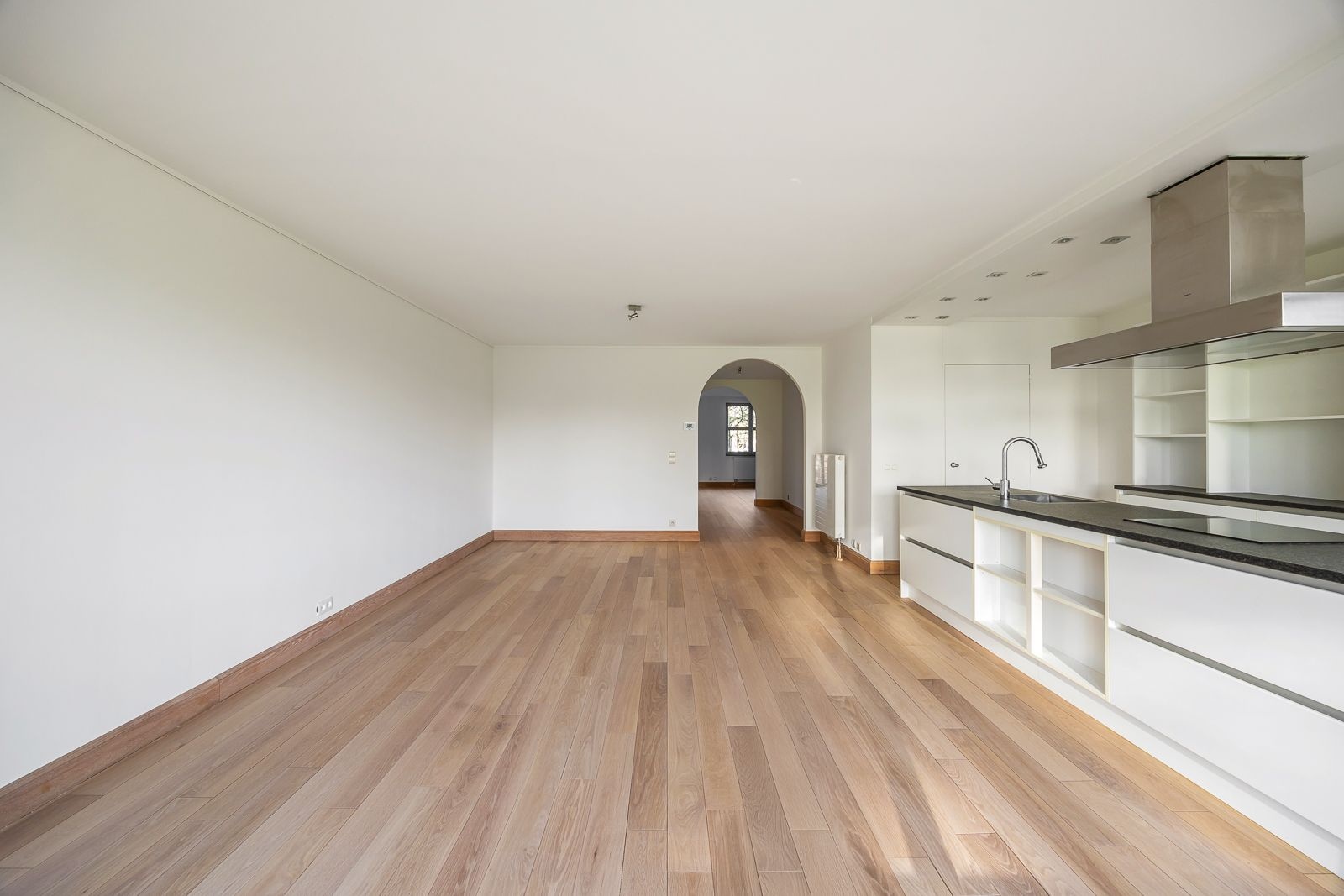 Modern appartement met uniek zicht op de golf van Brasschaat! - foto 5