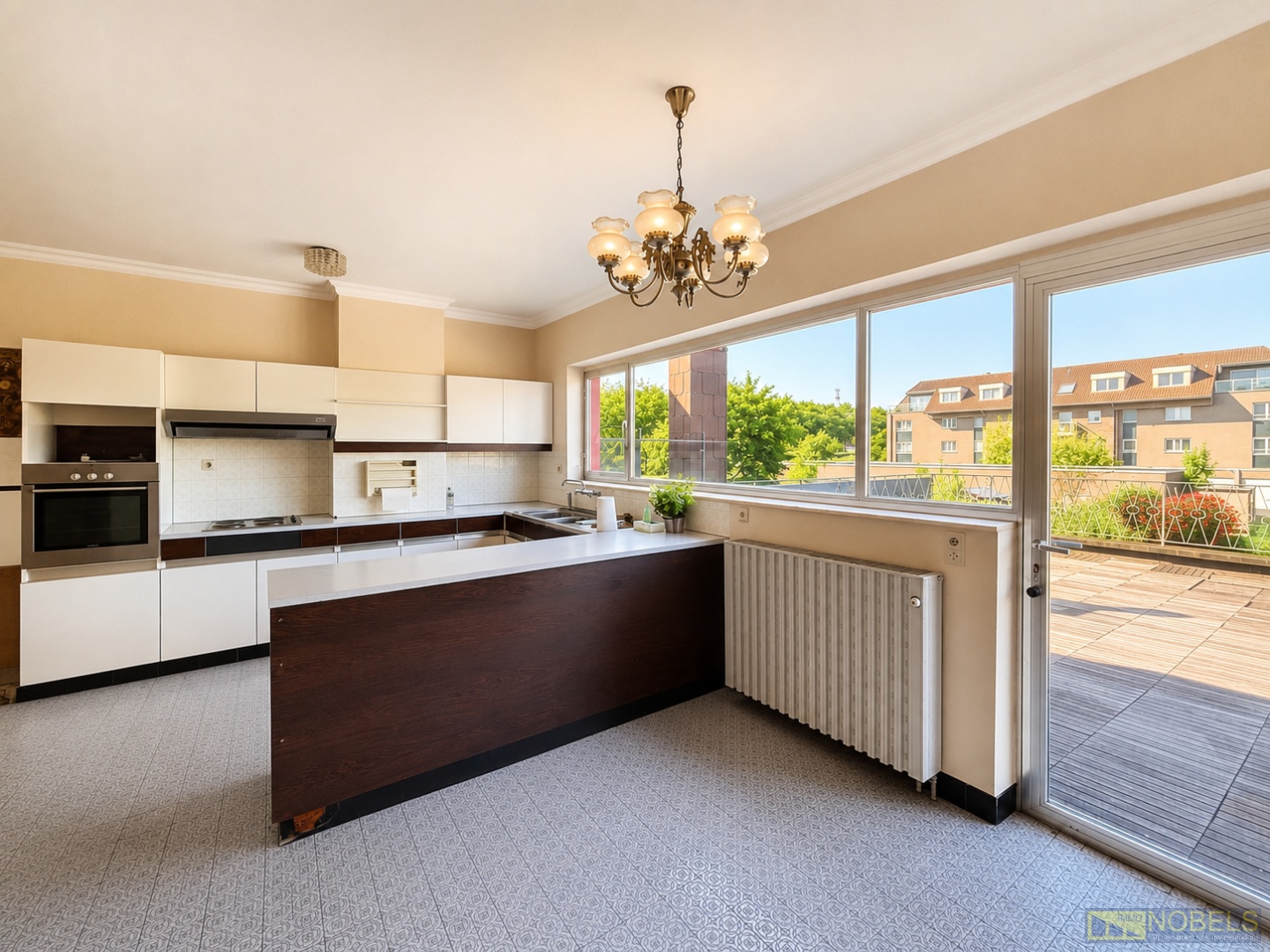 Te koop, solide opbrengsteigendom met 2 appartementen, garage en oprit te Brakel - foto 4