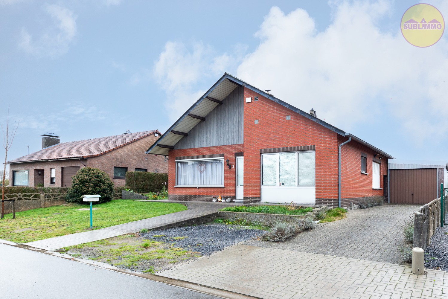 Ruime gelijkvloerse woning met 4 slaapkamers op een perceel van 554m². - foto 2