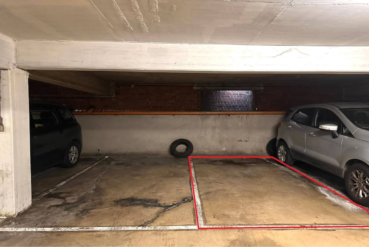 Place de parking souterraine à vendre à Merksem - photo 1