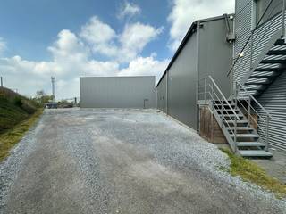 Op een strategische locatie net buiten Hasselt bevindt zich deze lichtrijke kantoorruimte van ca. 40 m², gelegen in de KMO-zone aan Het Dorlik...