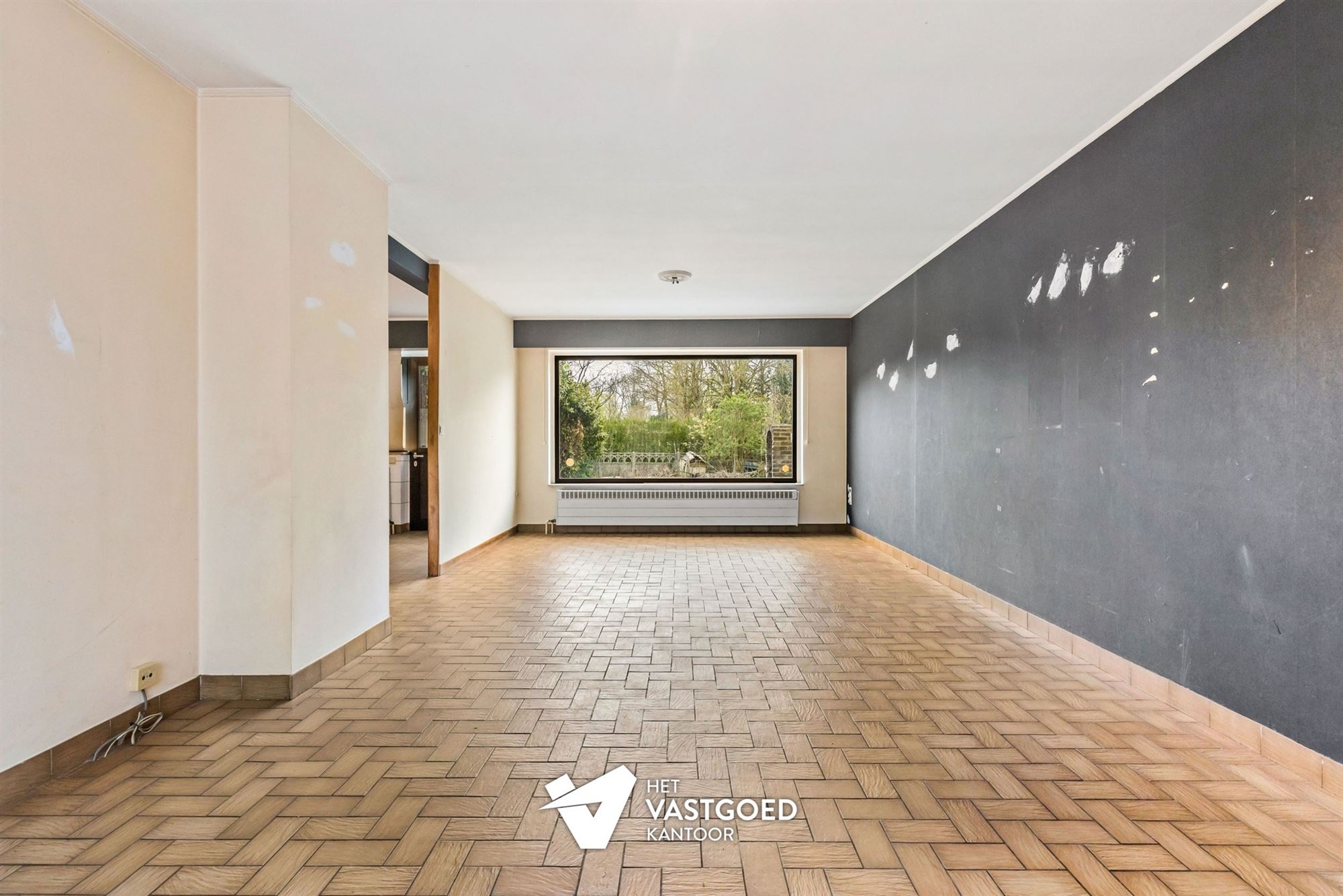 TE RENOVEREN WONING MET 3 SLAAPKAMERS OP CENTRALE LIGGING IN KOERSEL-CENTRUM - foto 4