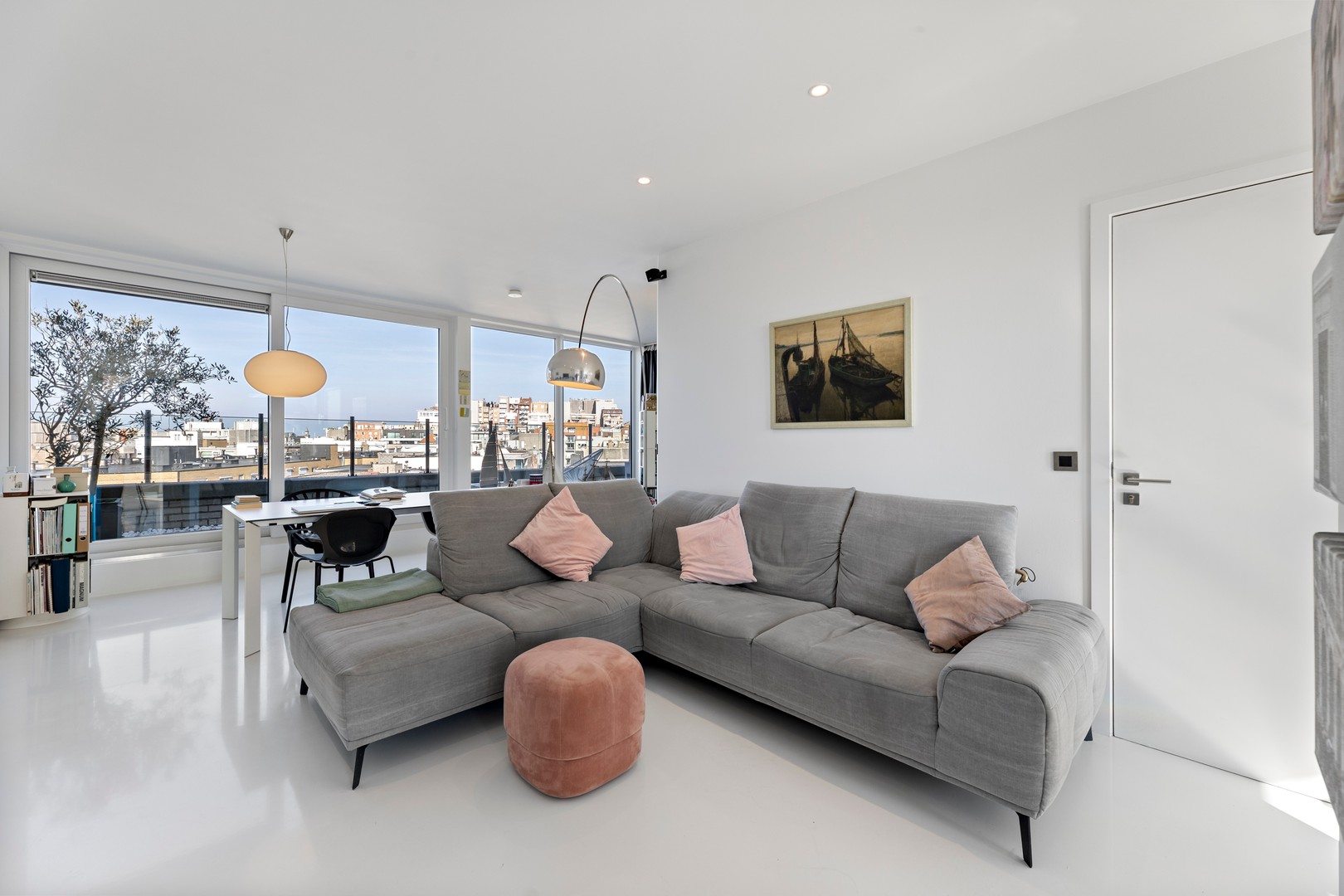 Prachtig afgewerkte penthouse met zicht op zee en de Spioenkop van Wenduine - foto 2