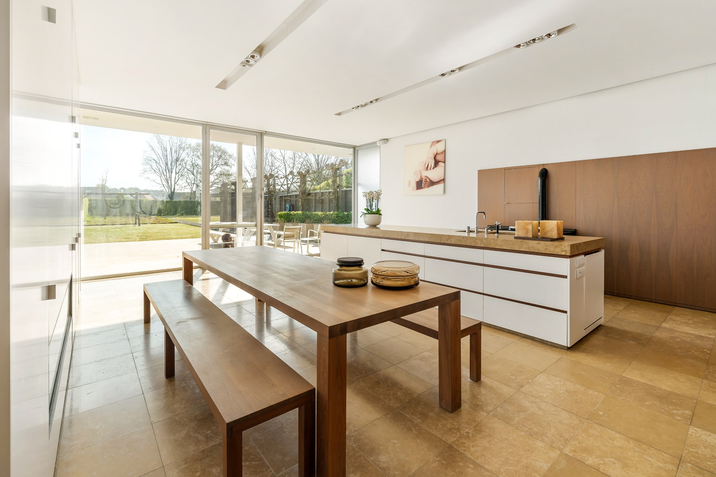 Strakke villa met buitenzwembad, wellness en kantoor/praktijk op 3.140 m² te Dessel - foto 1