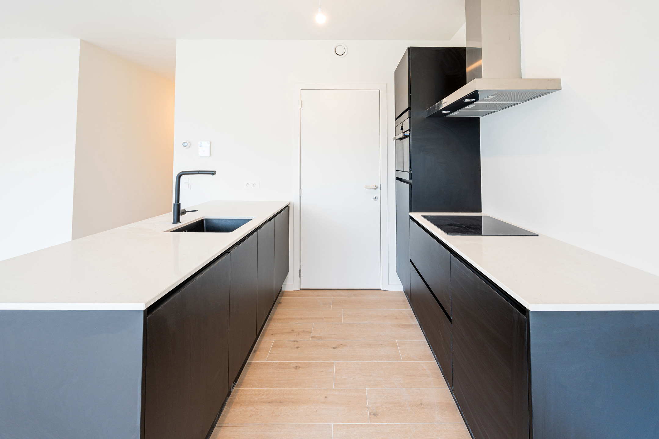 Gelijkvloersappartement met 2 slaapkamers en een zalig terras - foto 3