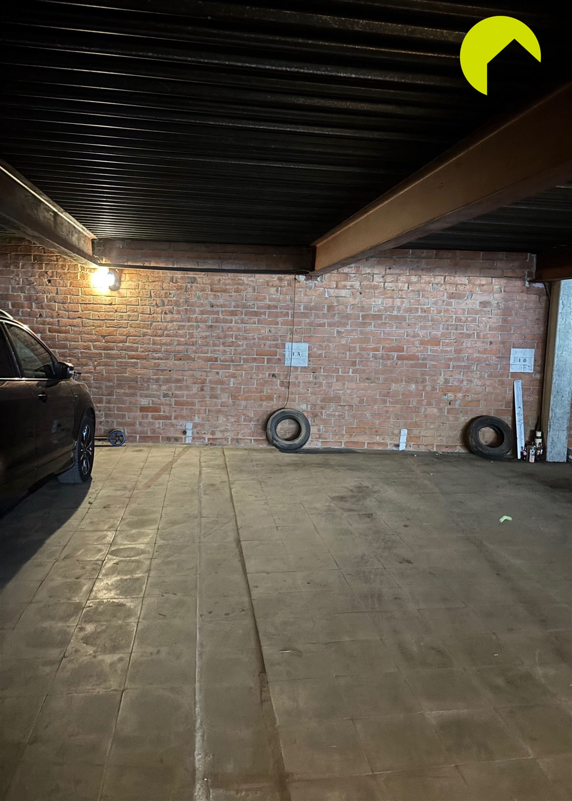 8 autostaanplaatsen in bovengronds garagecomplex - foto 5