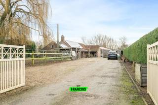 LANDELIJKE HOEVE MET LOODS/STALLINGEN EN WEIDE IN HET LANDELIJKE GOTTEMOp zoek naar een plek waar rust, ruimte en mogelijkheden samenkomen? Deze...