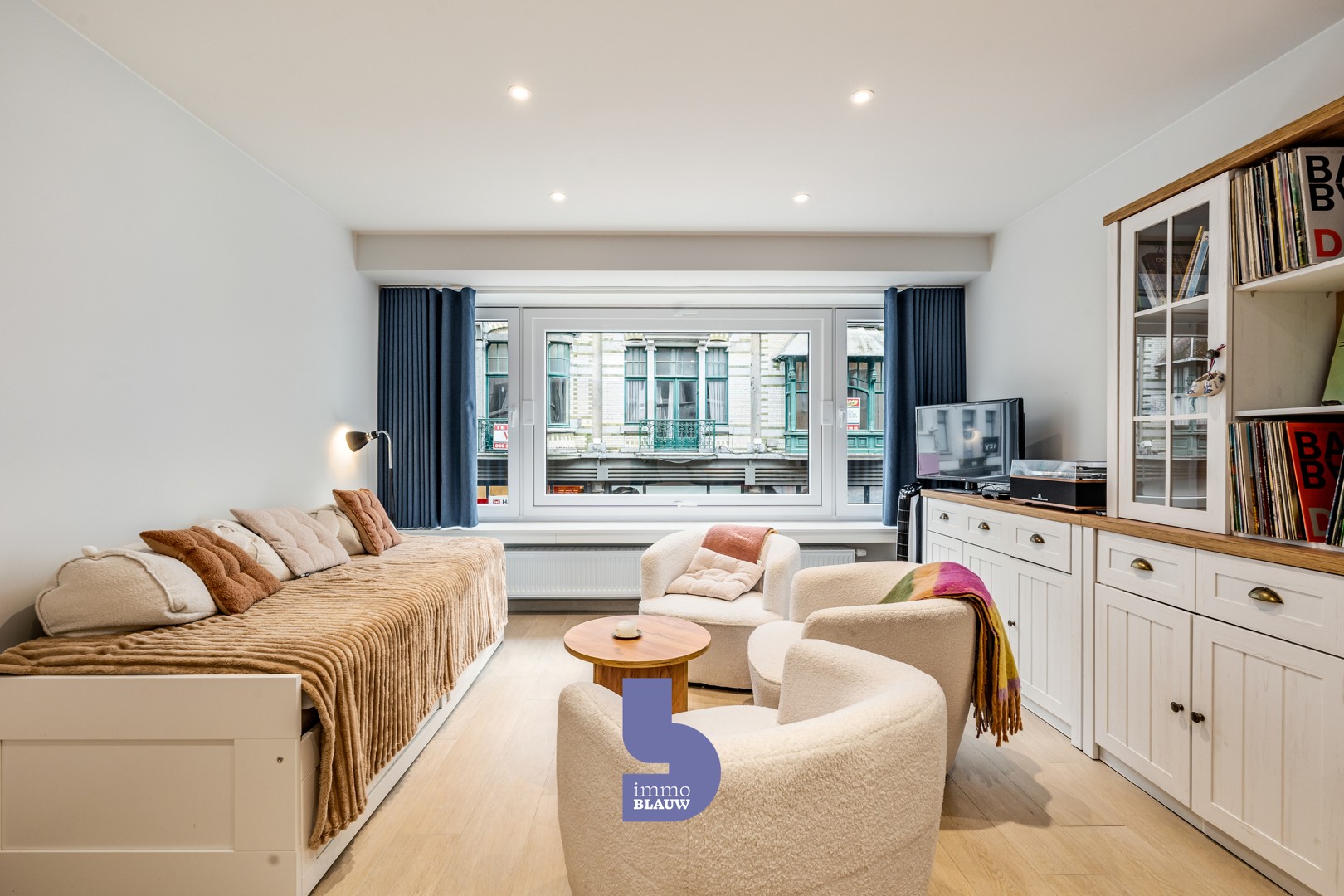 Kwalitatief gerenoveerd appartement op enkele passen van het strand - photo 4