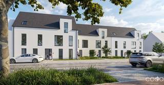 <p><strong>Residentie EIKENLEI – </strong><em>Optimaal leefcomfort in het dorp!</em></p>
<p>Hedendaagse architectuur, hoogstaande afwerking en de klemtoon op <span>duurzaamheid en energiezuinigheid</span>. En dit alles op een <strong>super centrale locatie</strong>!</p>
<p><strong>Appartement 1.2: knap nieuwbouw-appartement (77m²) op de eerste verdieping met twee slaapkamers en zuid-gericht terras. <br /></strong>Indeling als volgt: inkomhal, <u>leefruimte met open ingerichte keuken</u> (samen ca. <strong>32,6m²</strong>) – leefruimte met groot schuifraam naar het terras toe, bergruimte/wasplaats (ca. 2,3m²), <strong>twee slaapkamers</strong> (ca. 11m² en 8,1m²) en ingerichte badkamer. <u>Zuid gericht terras (ca. 10m²)</u>.</p>
<p>Het <u>energiezuinige</u> <u>appartement</u> (<strong>max. E30</strong>) wordt volledig en degelijk afgewerkt; zo is er aluminium buitenschrijnwerk (hoogrendementsprofielen) met super-isolerende beglazing, vloerverwarming in combinatie met een <strong>individuele lucht-water warmtepomp,</strong> <strong>balansventilatie </strong>en een regenwaterrecuperatie-systeem! Extra aandacht wordt besteed aan akoestische isolatie (ontdubbelde scheidingsmuren, akoestische vloerisolatie, …). Grote ondergrondse parkeerkelder (lift tot appartement). <br /><br /><span>Verplichte aankoop van een kelderberging en een kelderparking</span> (deze zijn niet begrepen in hoger gemelde prijs).<br /><br />Aankoop van de constructiewaarde onder het <strong>verlaagde BTW-tarief van 6% </strong>(afbraak en wederopbouw) <strong>mogelijk</strong> onder voorwaarden. Graag geven wij u hierover de nodige informatie!</p>
<p>Contacteer ons voor een vrijblijvende afspraak 03 636 47 47.</p>