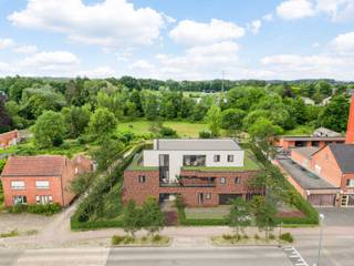 Gelegen in het centrum van Ramsel. Het perceel beschikt over een straatbreedte van 34,78m en een diepte van ca. 43m.Vergunning reeds bekomen voor 7...