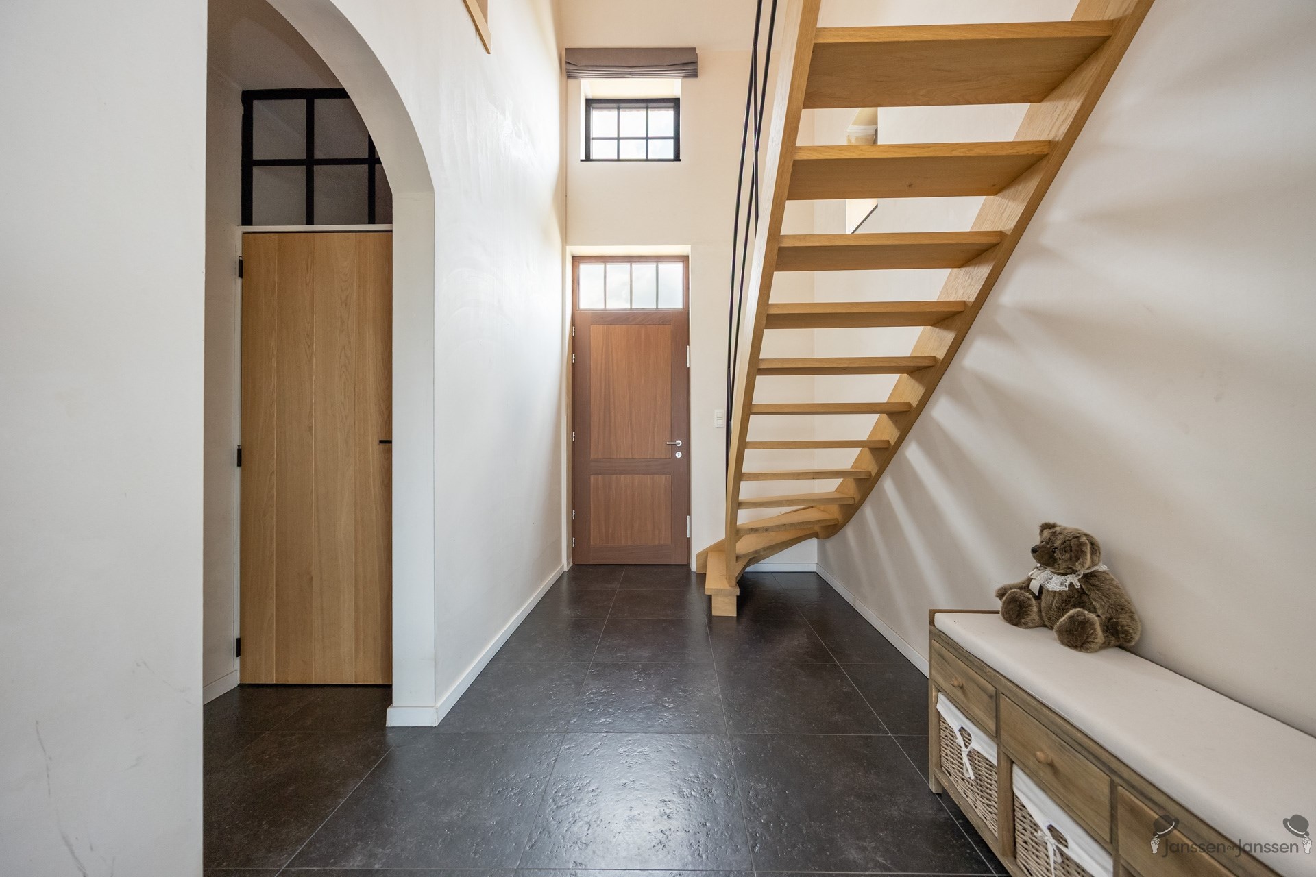 Recente woning met 3 slaapkamers op 482 m² - foto 2