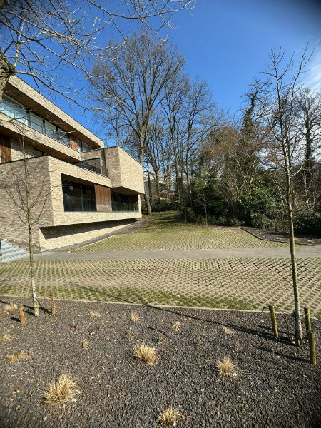 3 autostaanplaatsen te huur in Genk-Centrum - foto 4