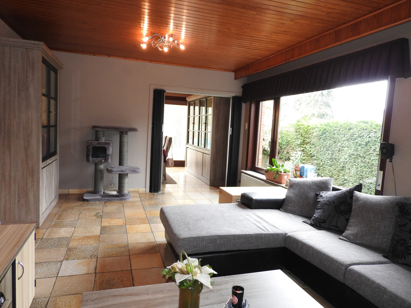 Charmante woning op een ruim perceel van 27,5m breed. - foto 4