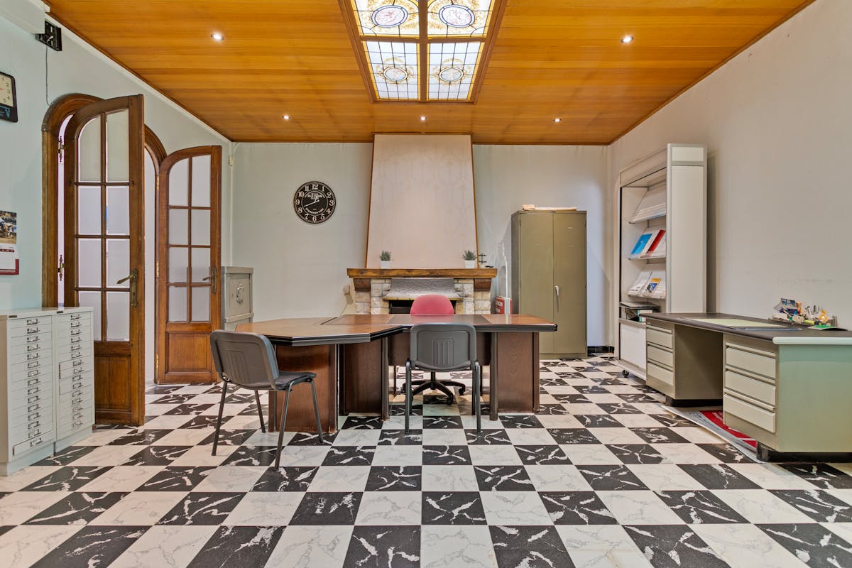 Kantoor met woonst te koop in centrum Izegem - foto 5