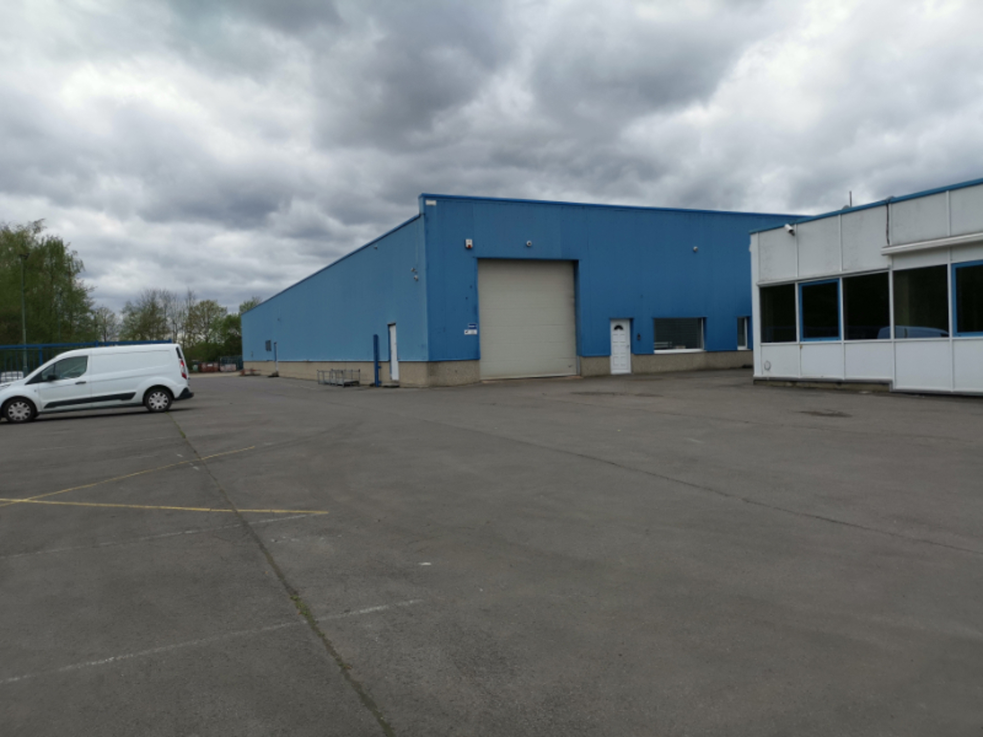 Commercial for rent in Putte - photo 1