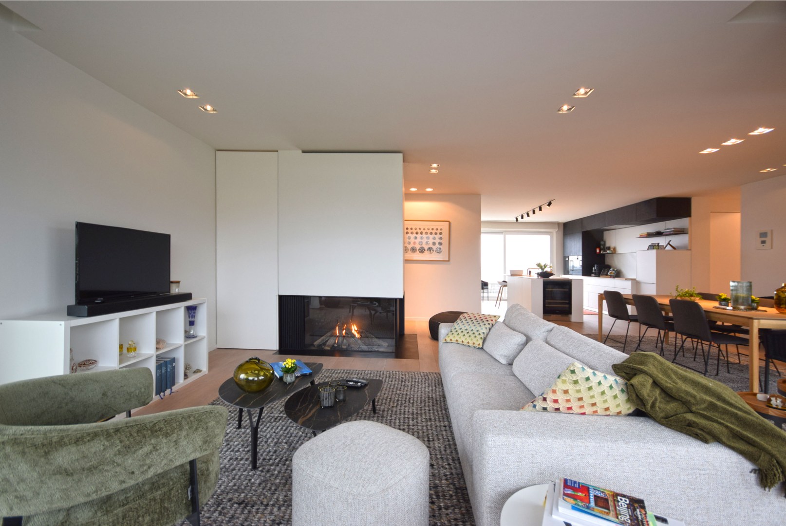 EXCLUSIEF PENTHOUSE AAN HET STERREBOS – WAAR LUXE, RUST EN PANORAMISCHE VERGEZICHTEN SAMENKOMEN - foto 4