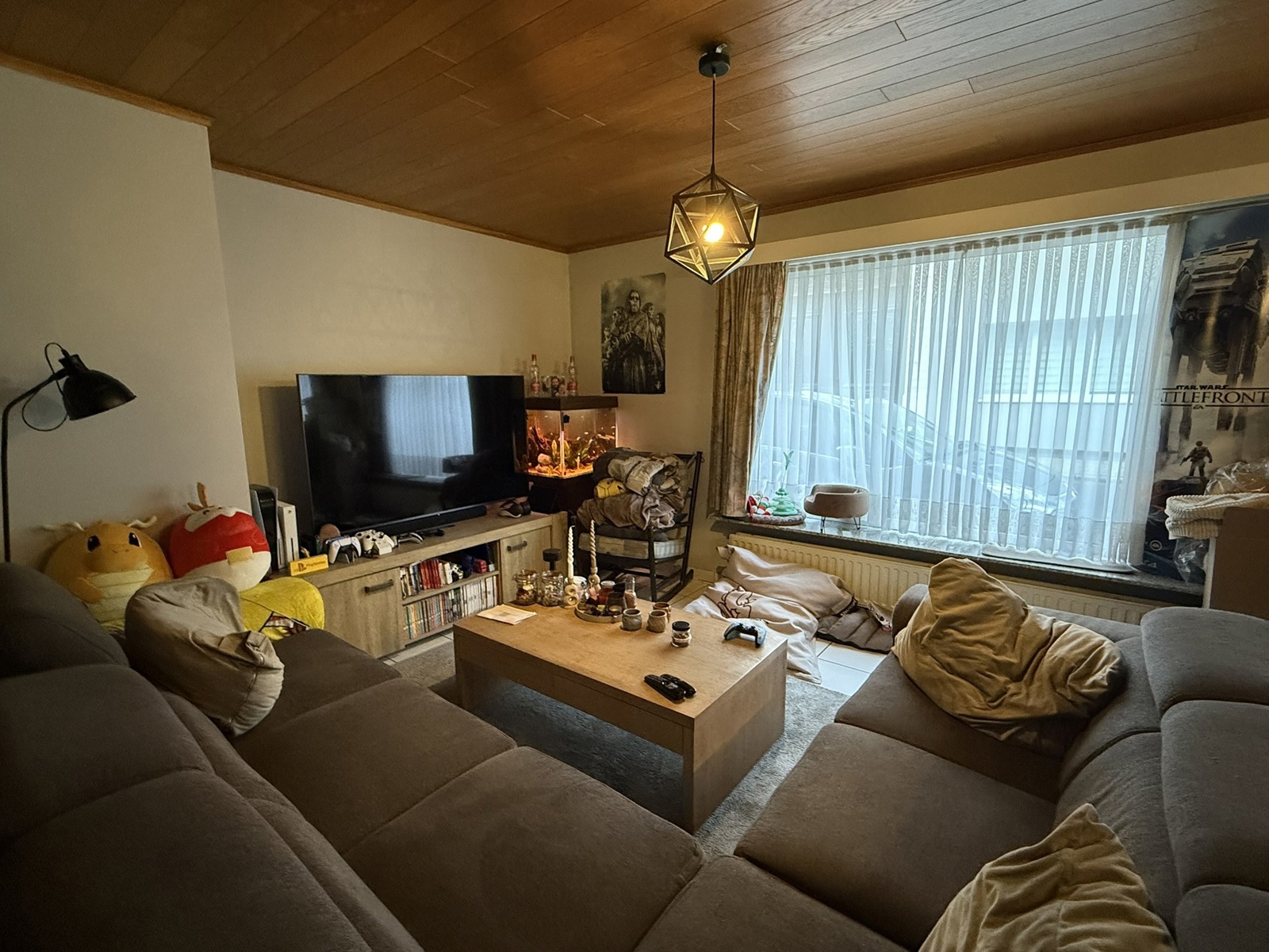 Gelijkvloers tweeslaapkamerappartement met staanplaats - foto 4