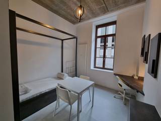 BRUSSEL, (2.01) gelegen in een prachtig POMPIDOU gebouw volledig gerenoveerd, op 200 meter van het metrostation IJzer, prachtige gemeubileerde...