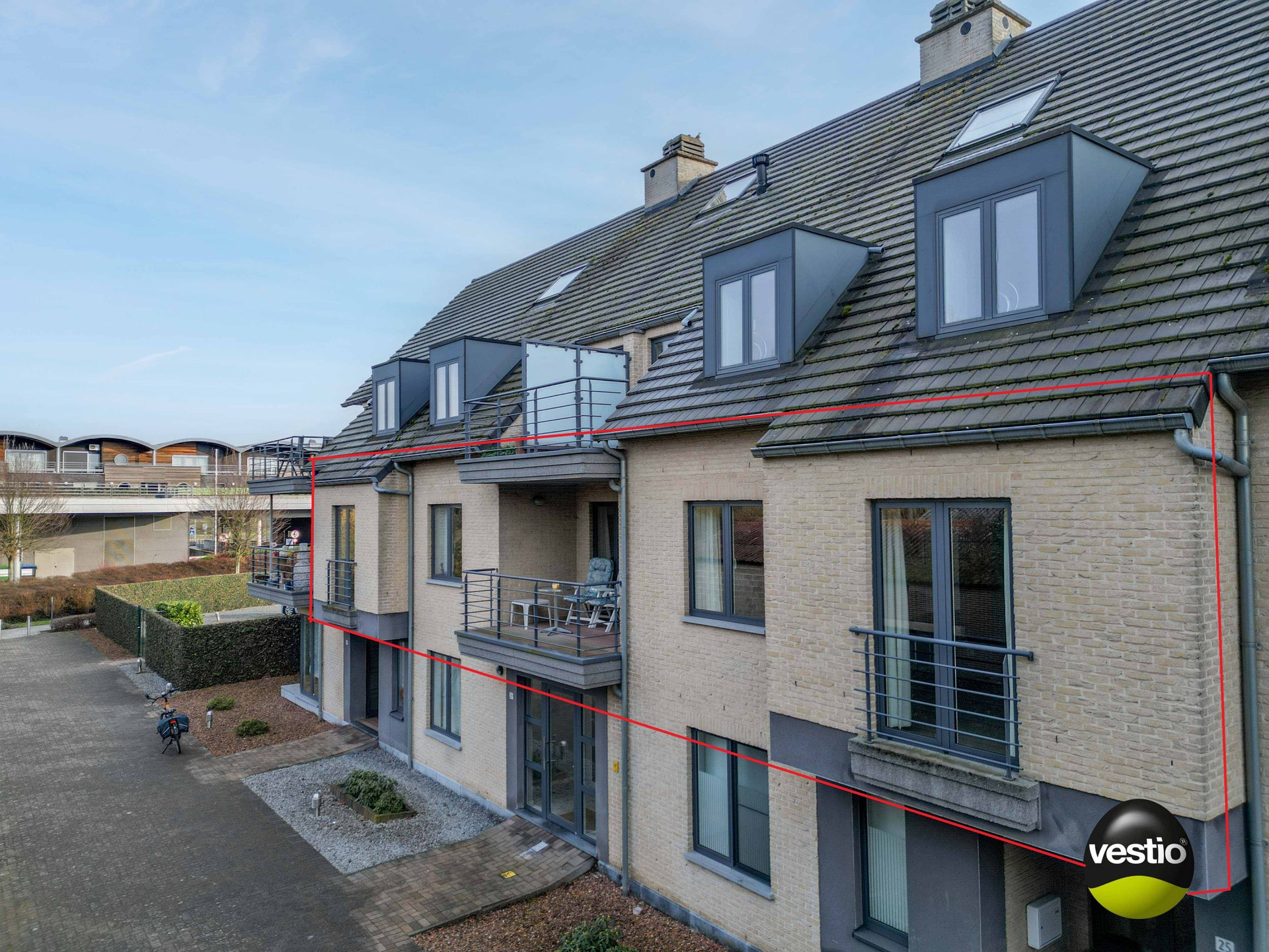 RUIM APPARTEMENT OP RUSTIGE LOCATIE AAN CENTRUM MAASEIK - foto 5