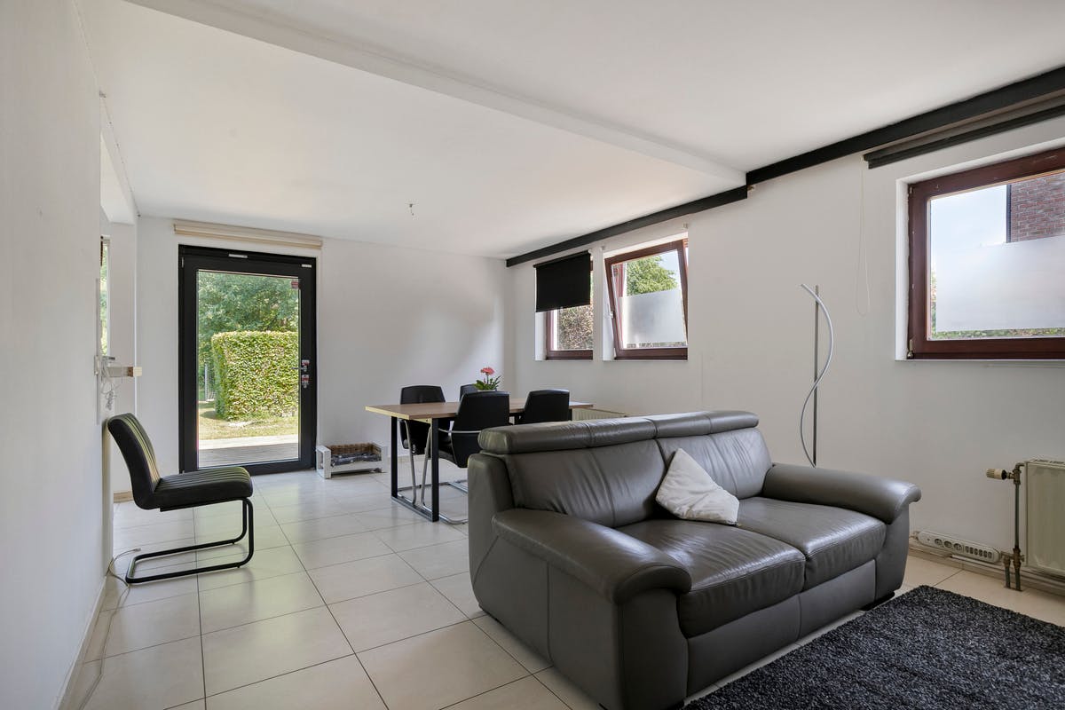 Immeuble de deux appartements dans un excellent emplacement à Humbeek avec un grand jardin et des possibilités de parking - photo 5