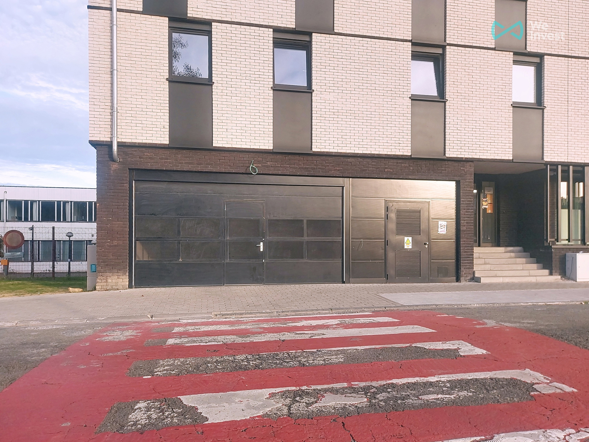 Garage for rent in Mons - photo 1