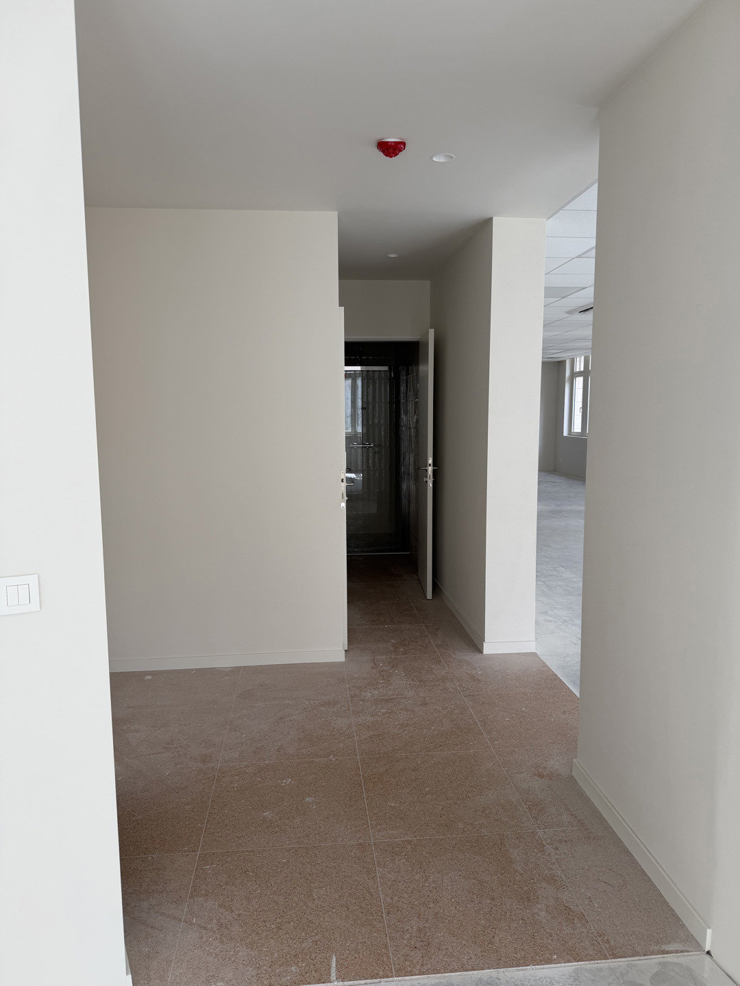 Kantoorruimte te huur gelegen op de Meir 113-115 te Antwerpen - foto 4