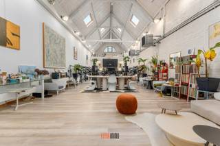 Commercial for rent in Bruges