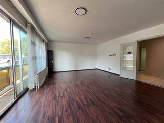 Op zoek naar een appartement met ruimte, comfort én lage maandelijkse kosten? Gelegen op een rustige en goed bereikbare locatie beschikt...