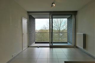 Dit gerieflijke 1 slaapkamer appartement ligt nabij het centrum van Sint-Denijs-Westrem op een boogscheut van de Kortrijksesteenweg en het...